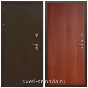 Коричневые входные двери, Металлическая коричневая дверь входная железная утепленная  Армада Термо Молоток коричневый/ МДФ 6 мм ПЭ Итальянский орех для дачи с замками